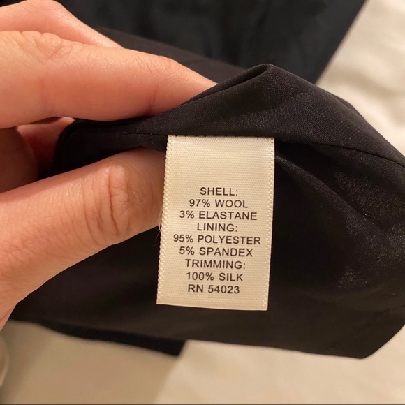 Banana Republic Little Black Dress - Picture 4 of 6